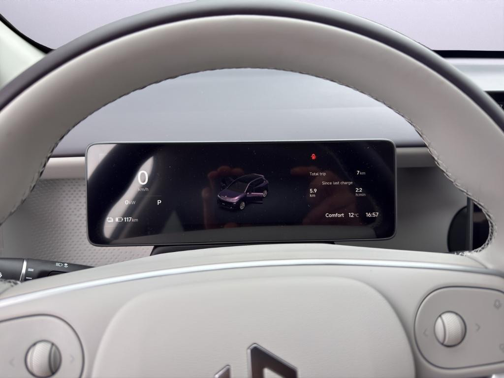 Leapmotor B10