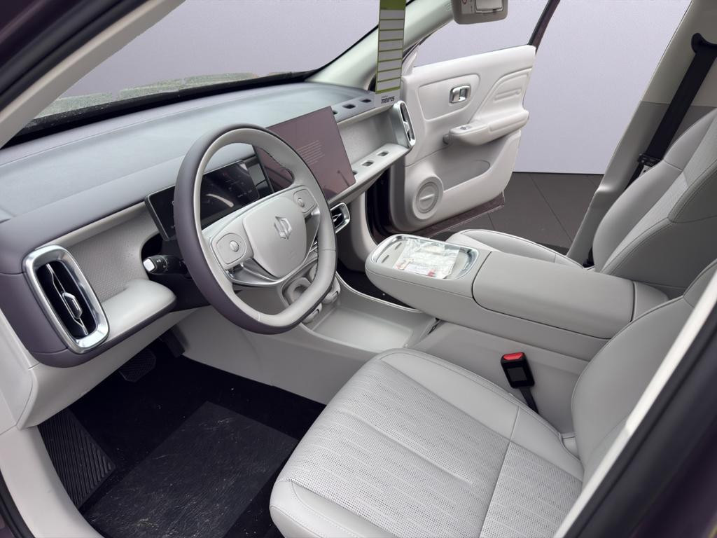 Leapmotor B10
