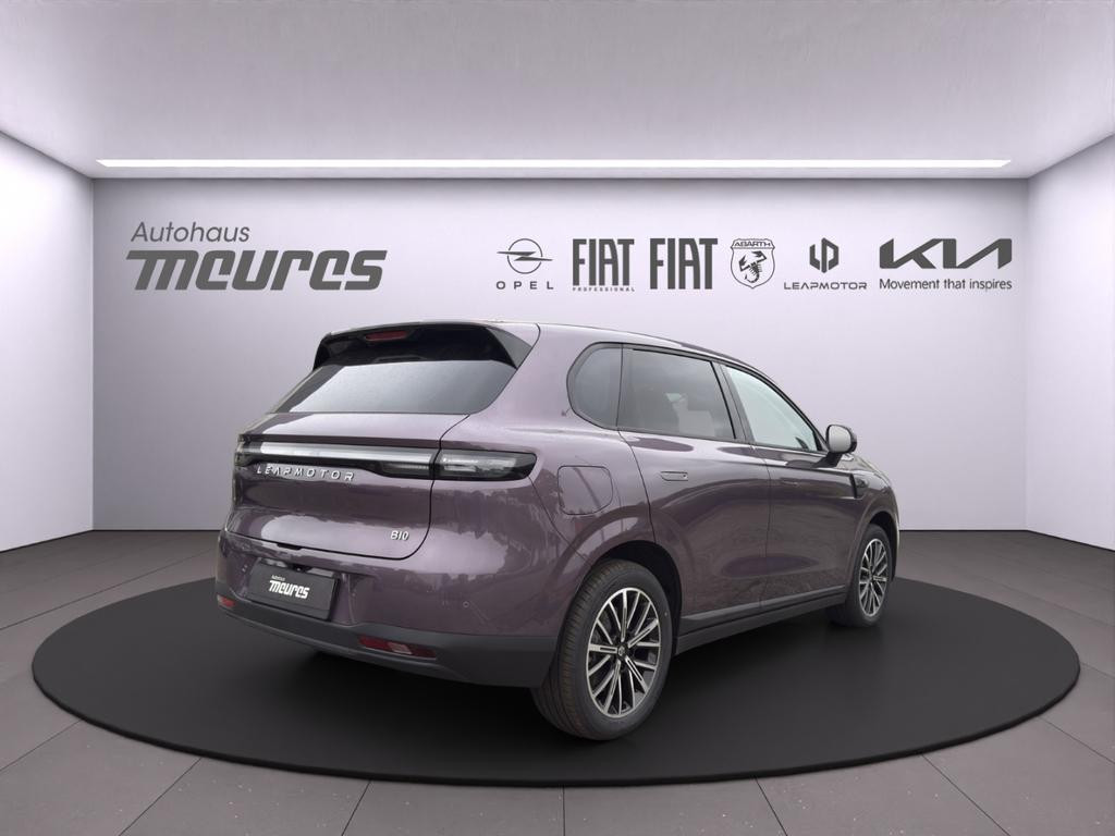 Leapmotor B10