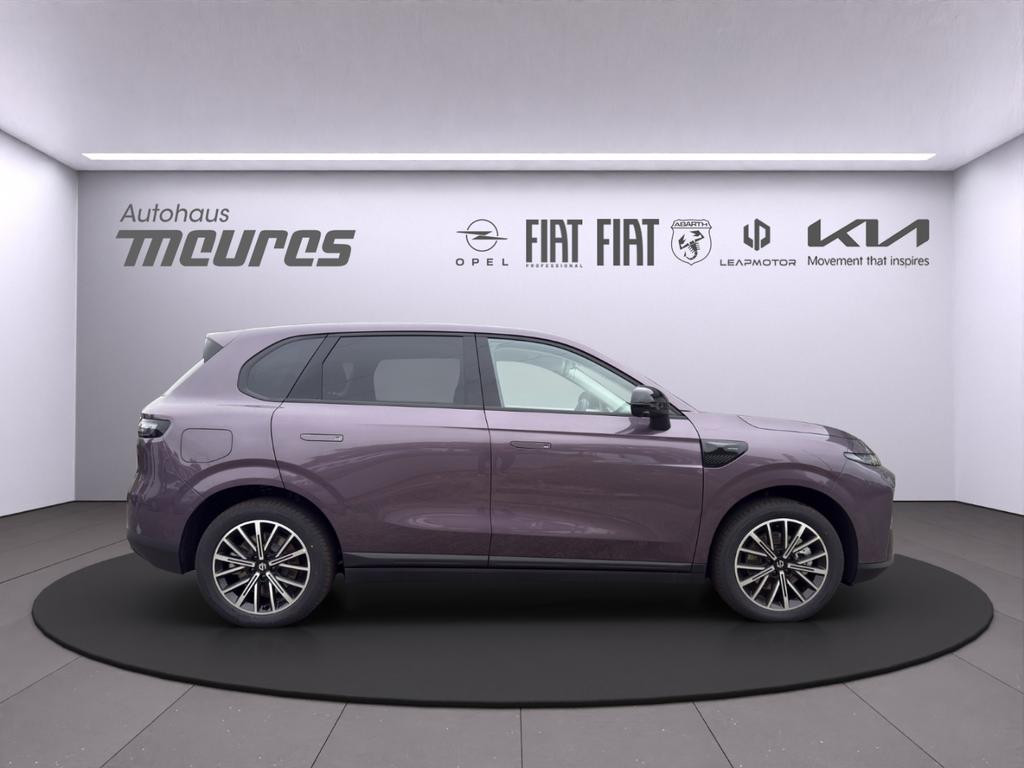 Leapmotor B10