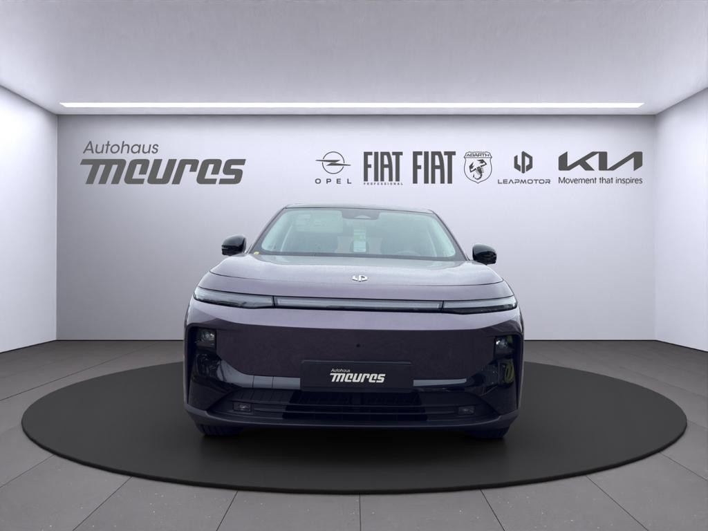 Leapmotor B10