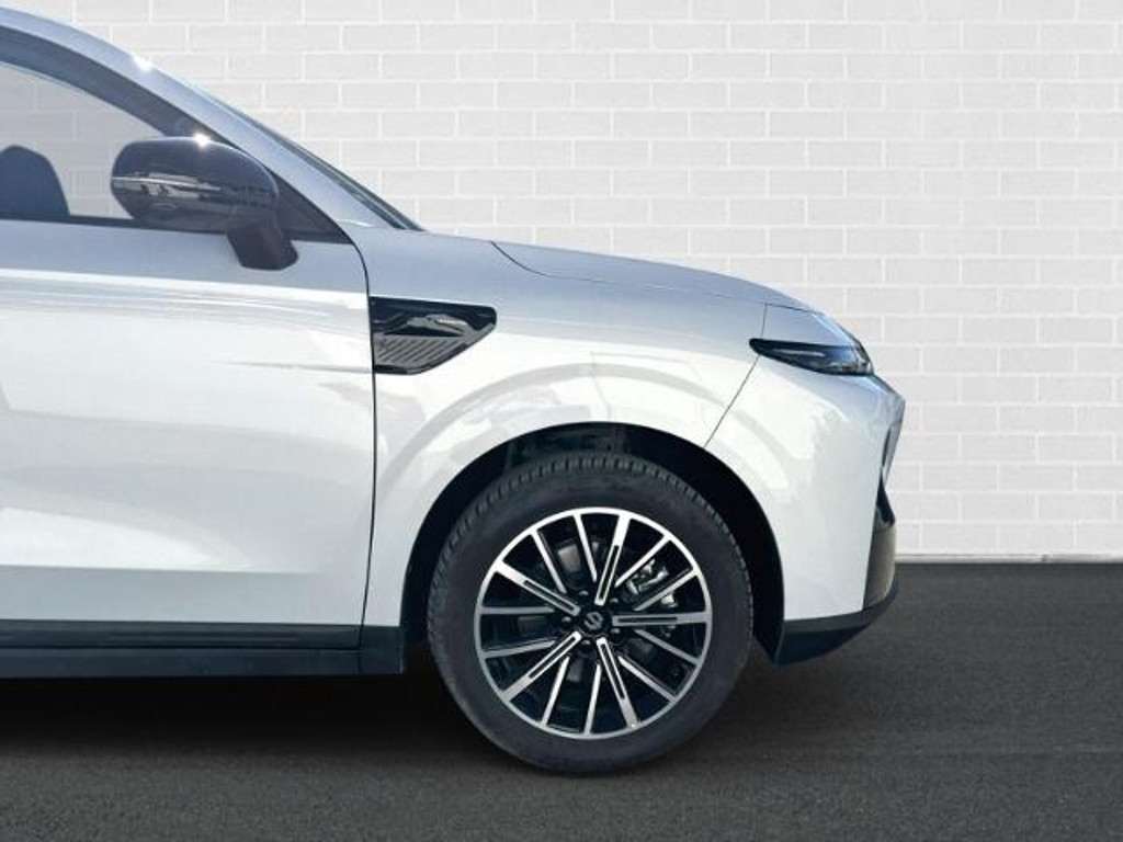 Leapmotor B10