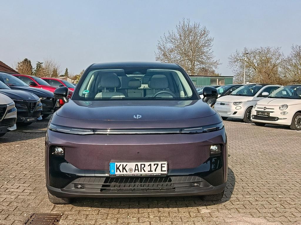 Leapmotor B10