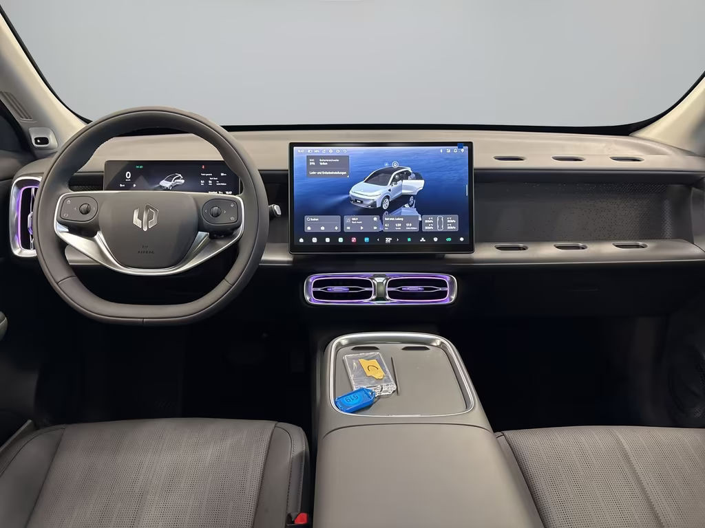 Leapmotor B10