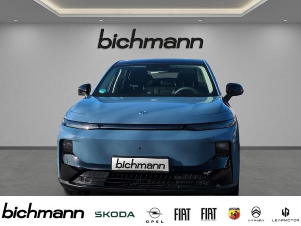 Leapmotor B10