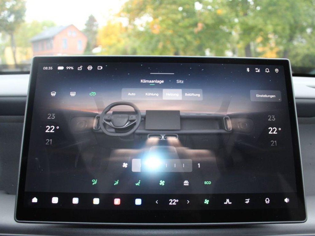 Leapmotor B10