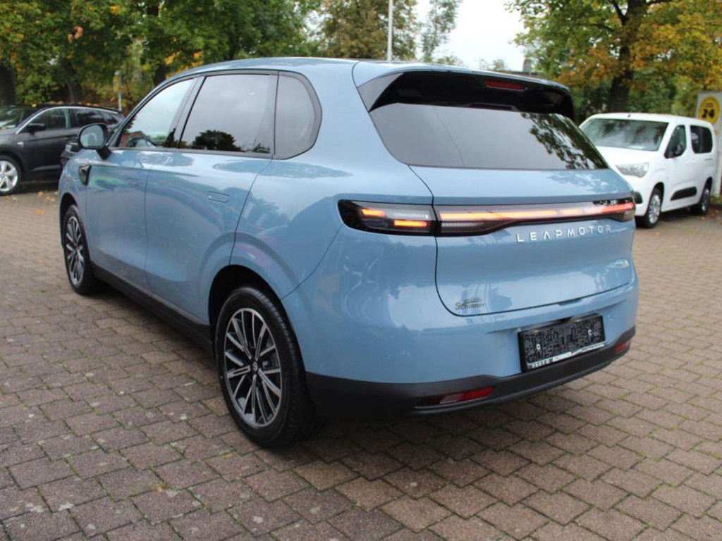 Leapmotor B10