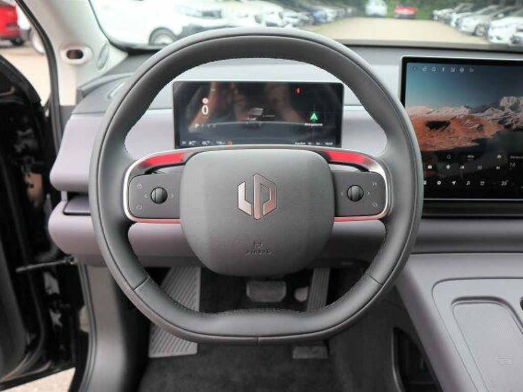 Leapmotor C10