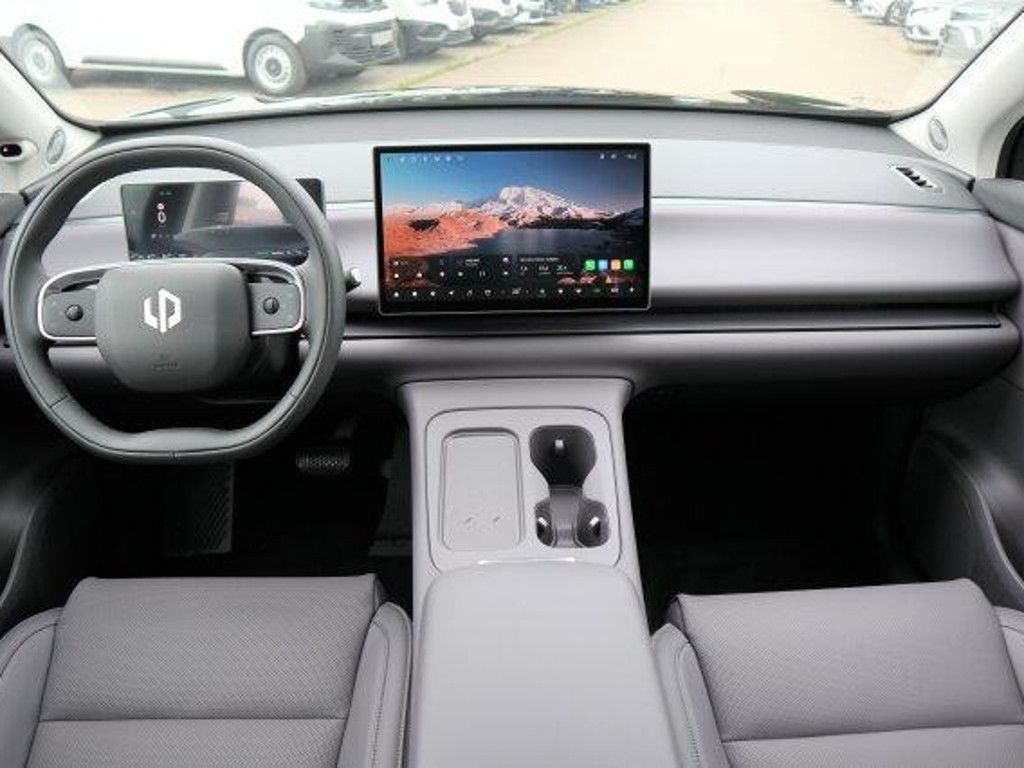 Leapmotor C10