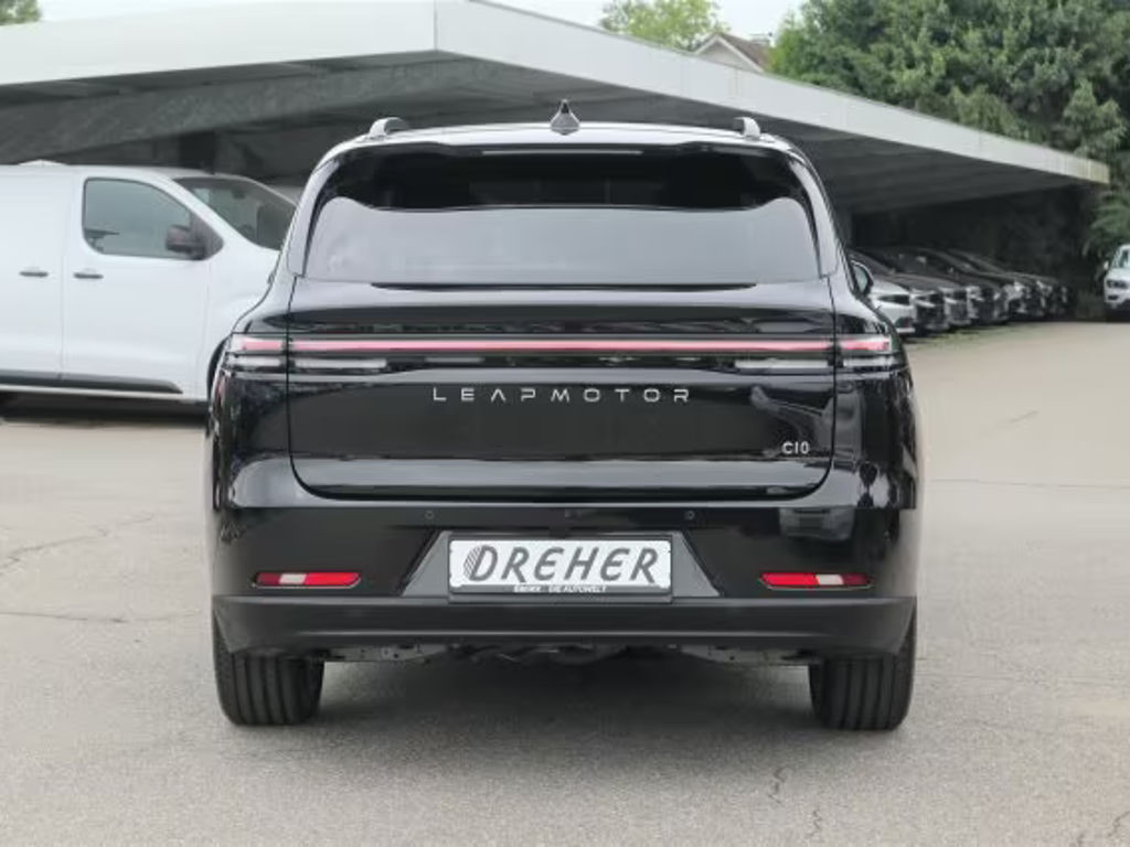 Leapmotor C10