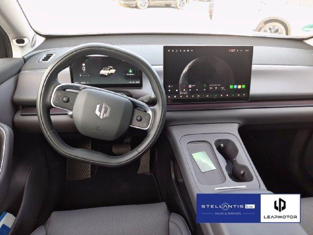Leapmotor C10