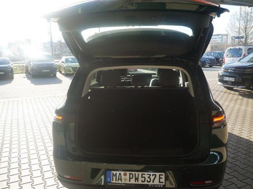 Leapmotor C10