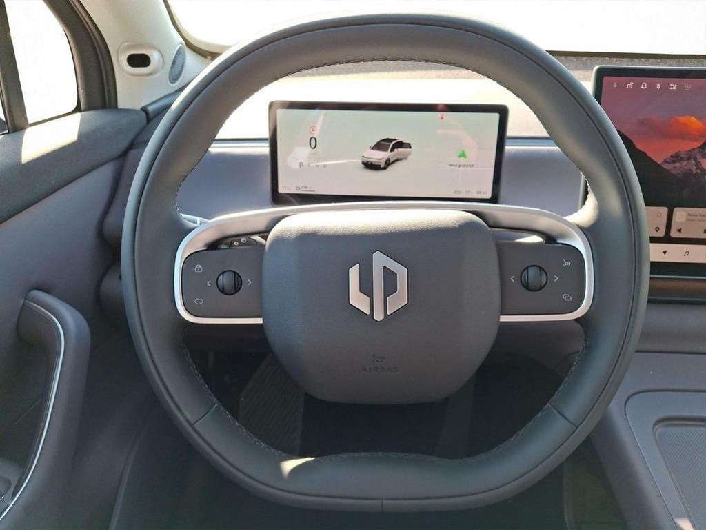 Leapmotor C10