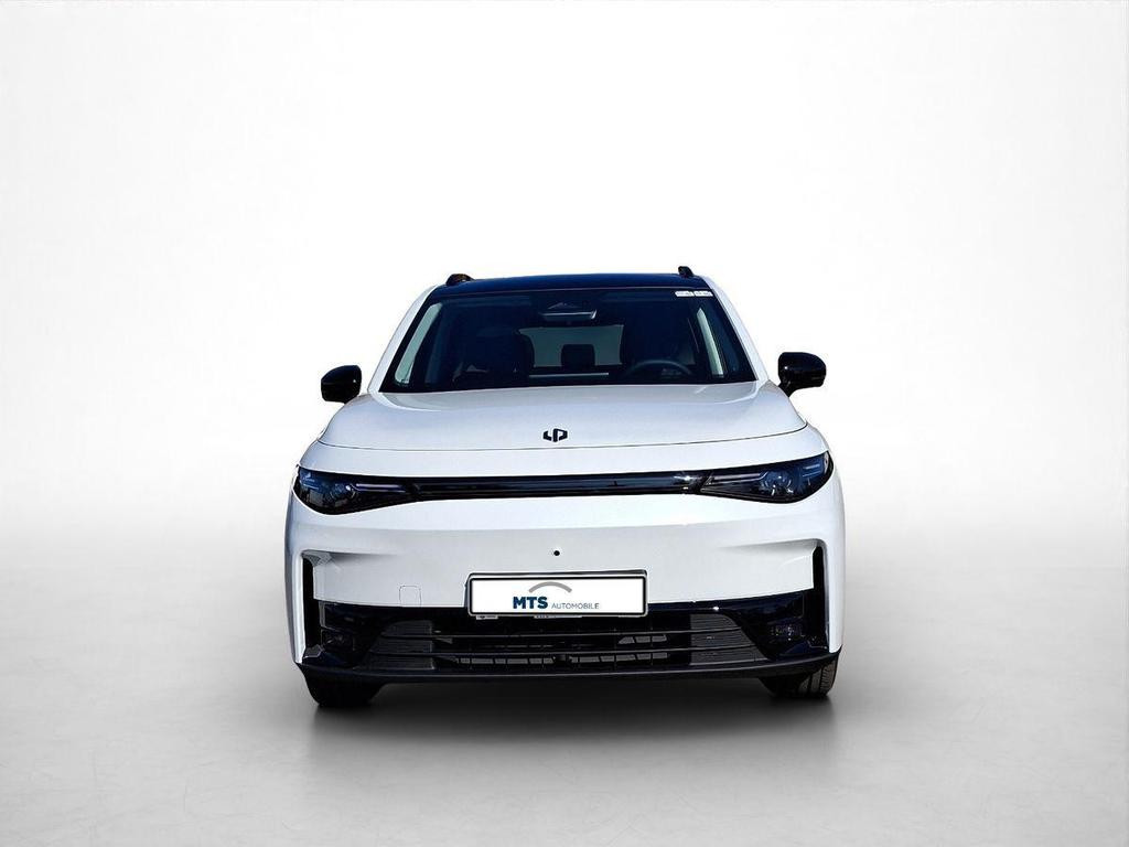 Leapmotor C10