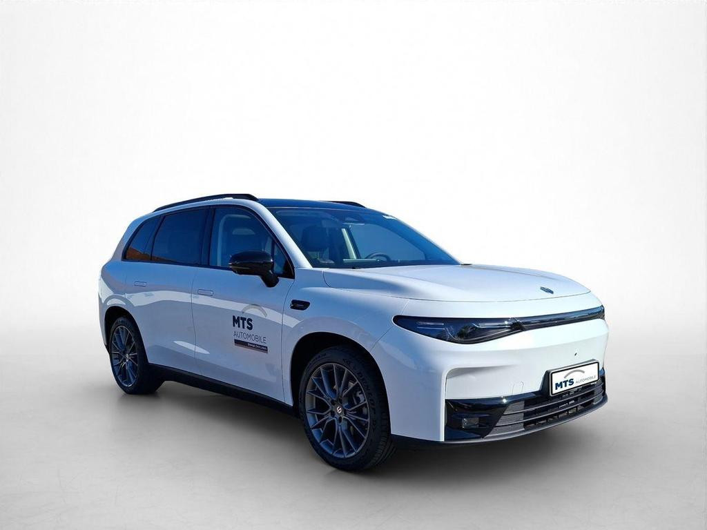 Leapmotor C10