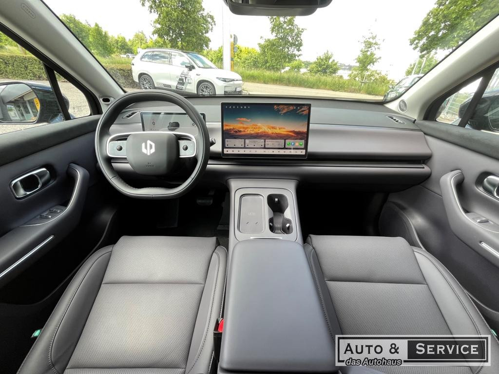 Leapmotor C10