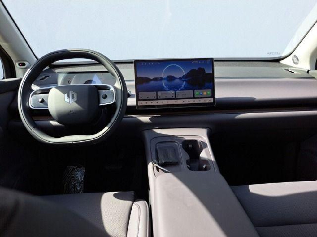 Leapmotor C10