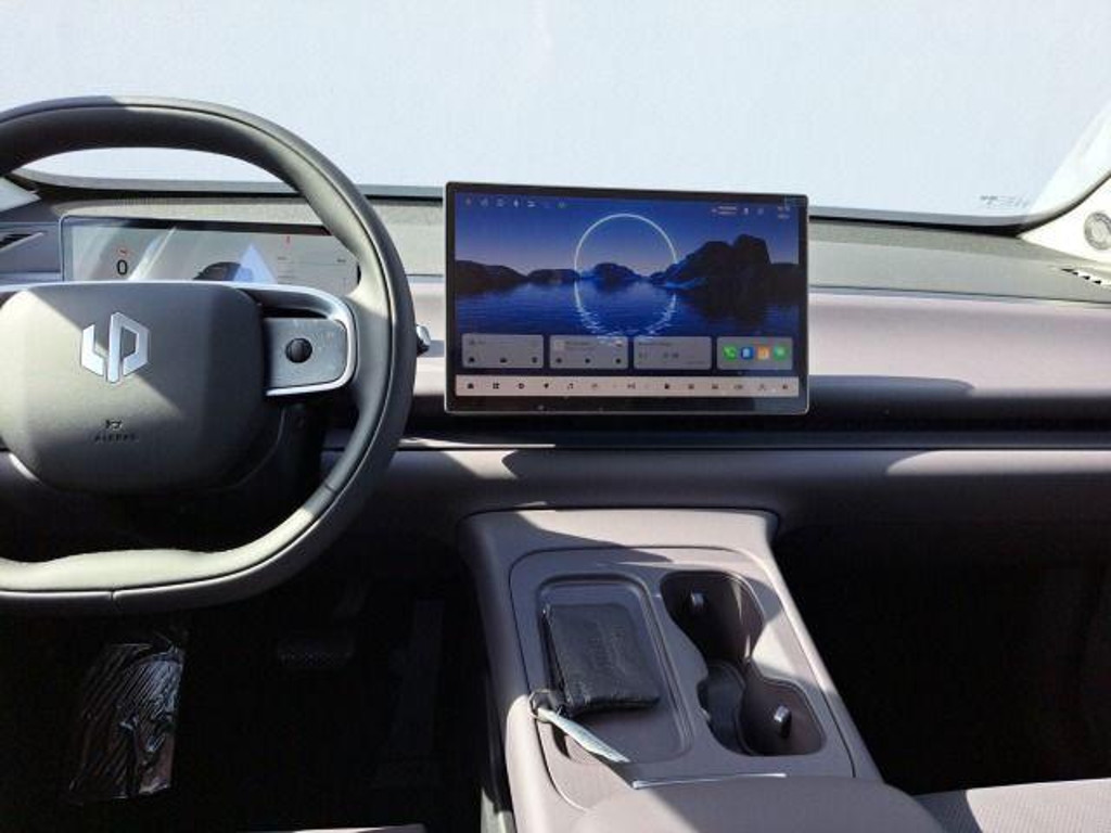Leapmotor C10