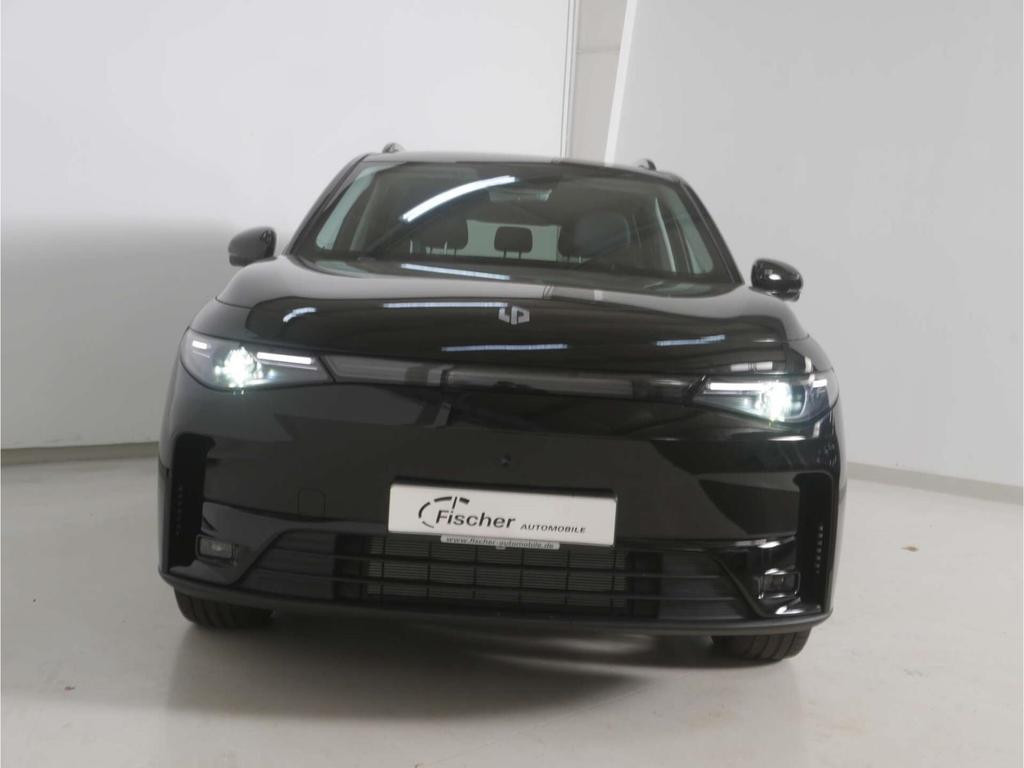 Leapmotor C10