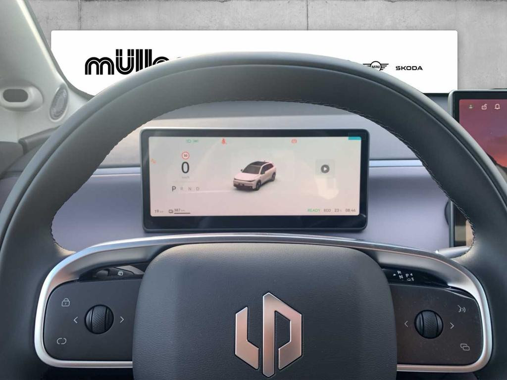 Leapmotor C10