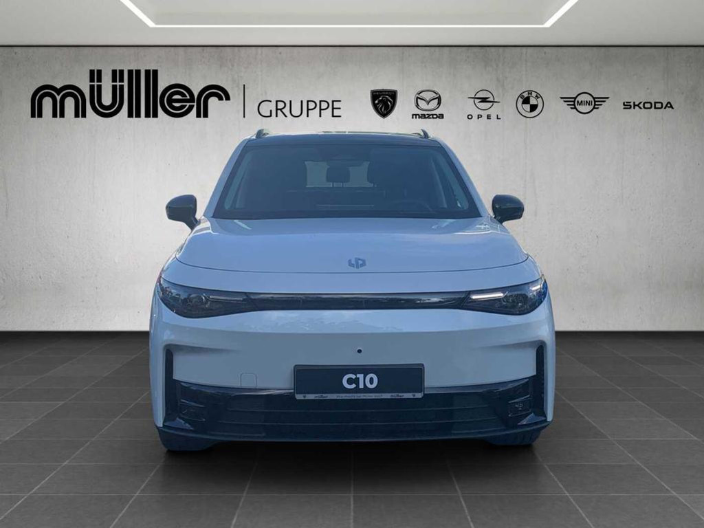 Leapmotor C10