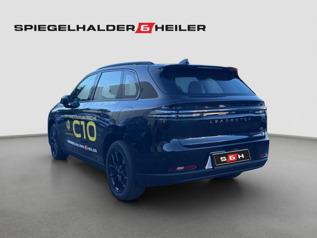 Leapmotor C10