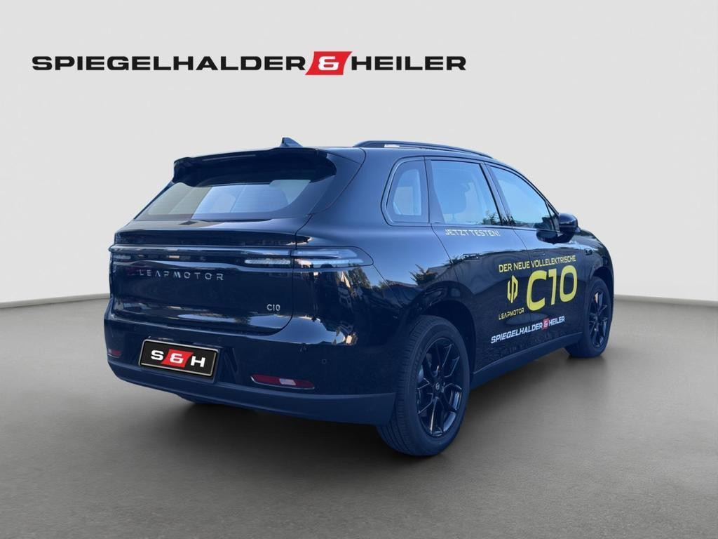 Leapmotor C10