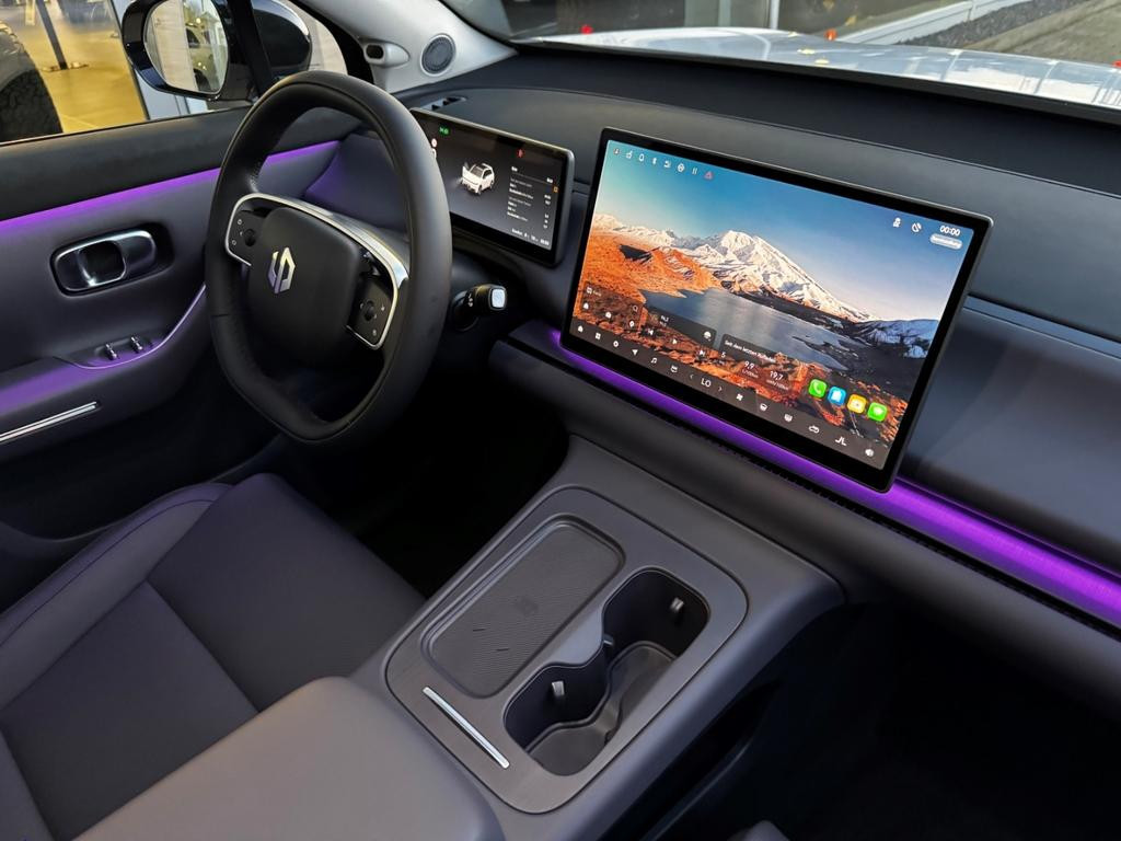 Leapmotor C10