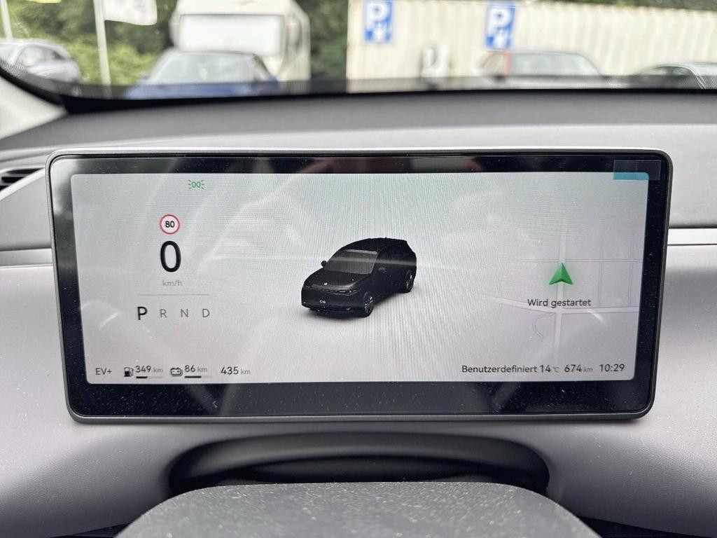 Leapmotor C10