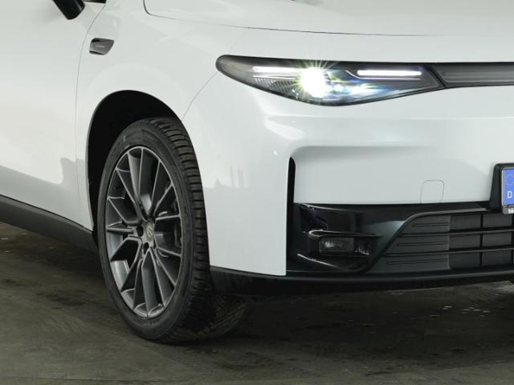 Leapmotor C10