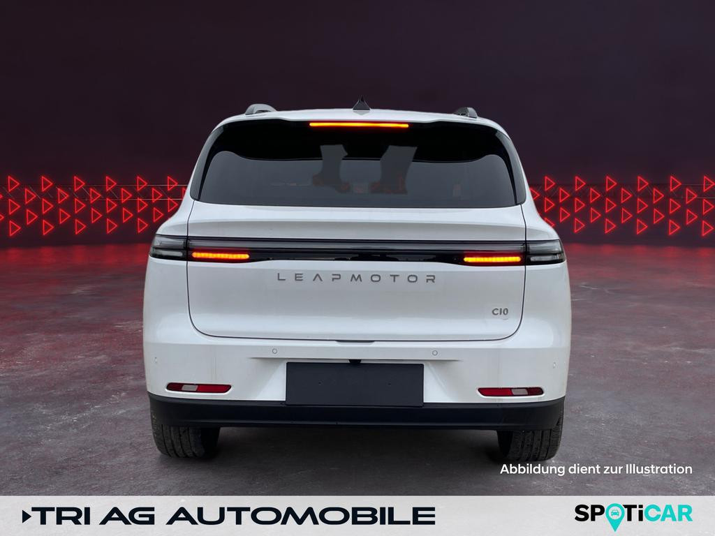 Leapmotor C10