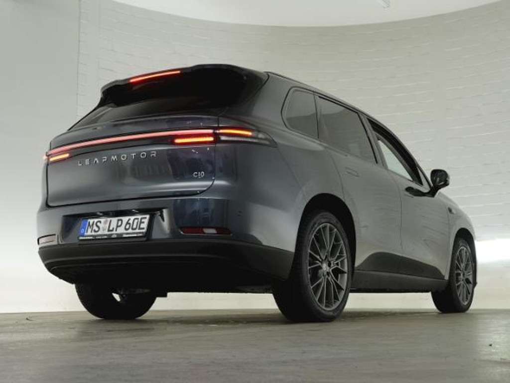 Leapmotor C10