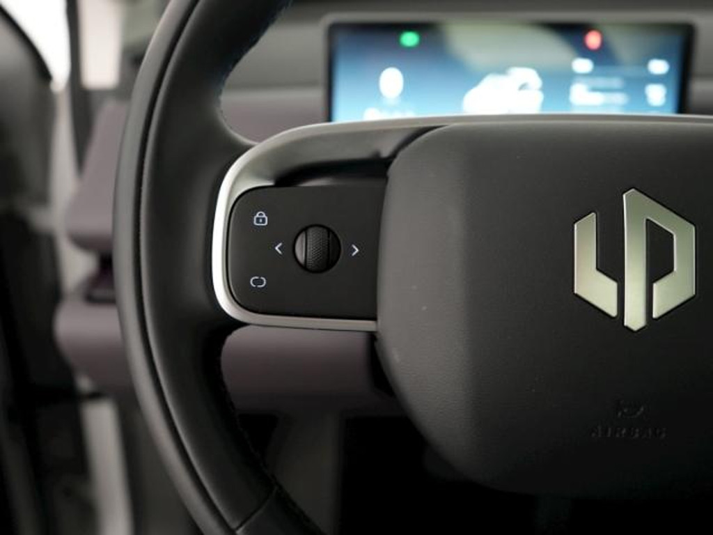 Leapmotor C10