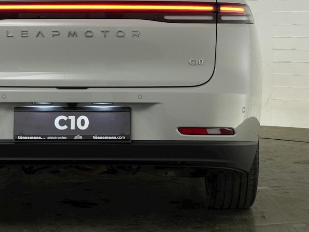Leapmotor C10