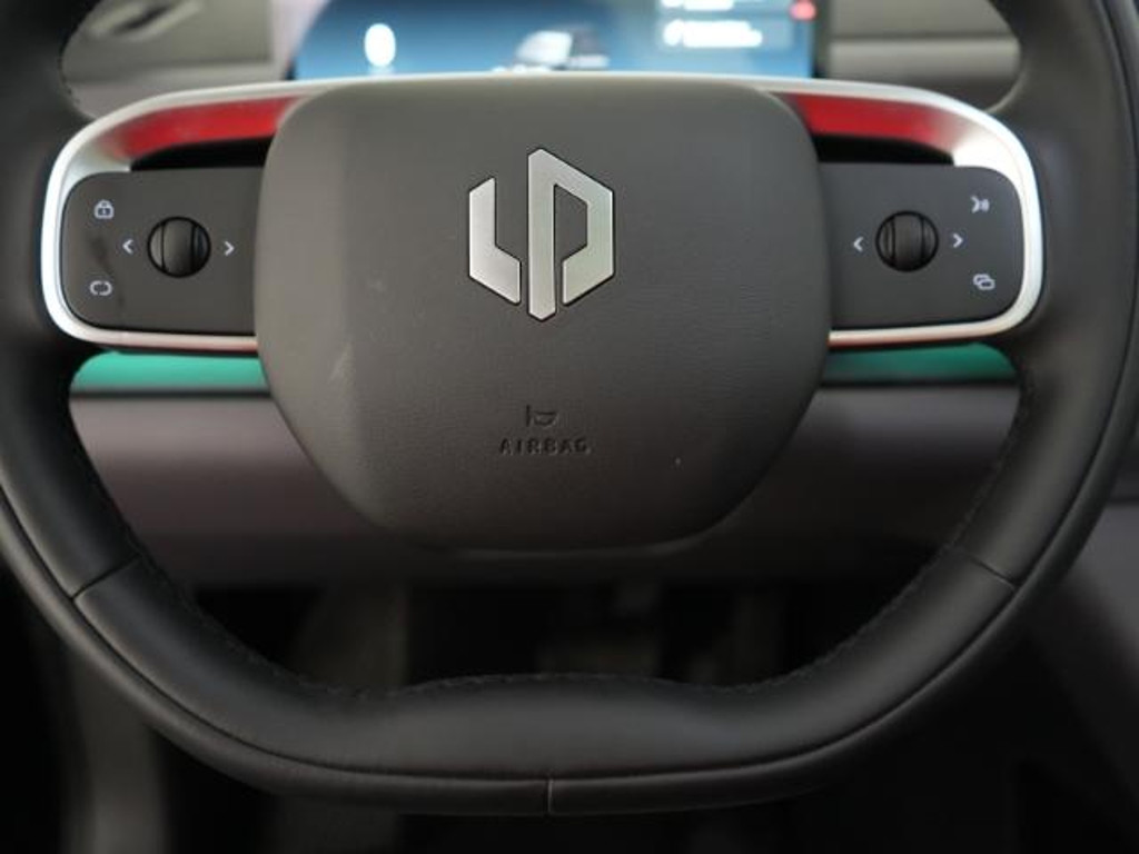 Leapmotor C10