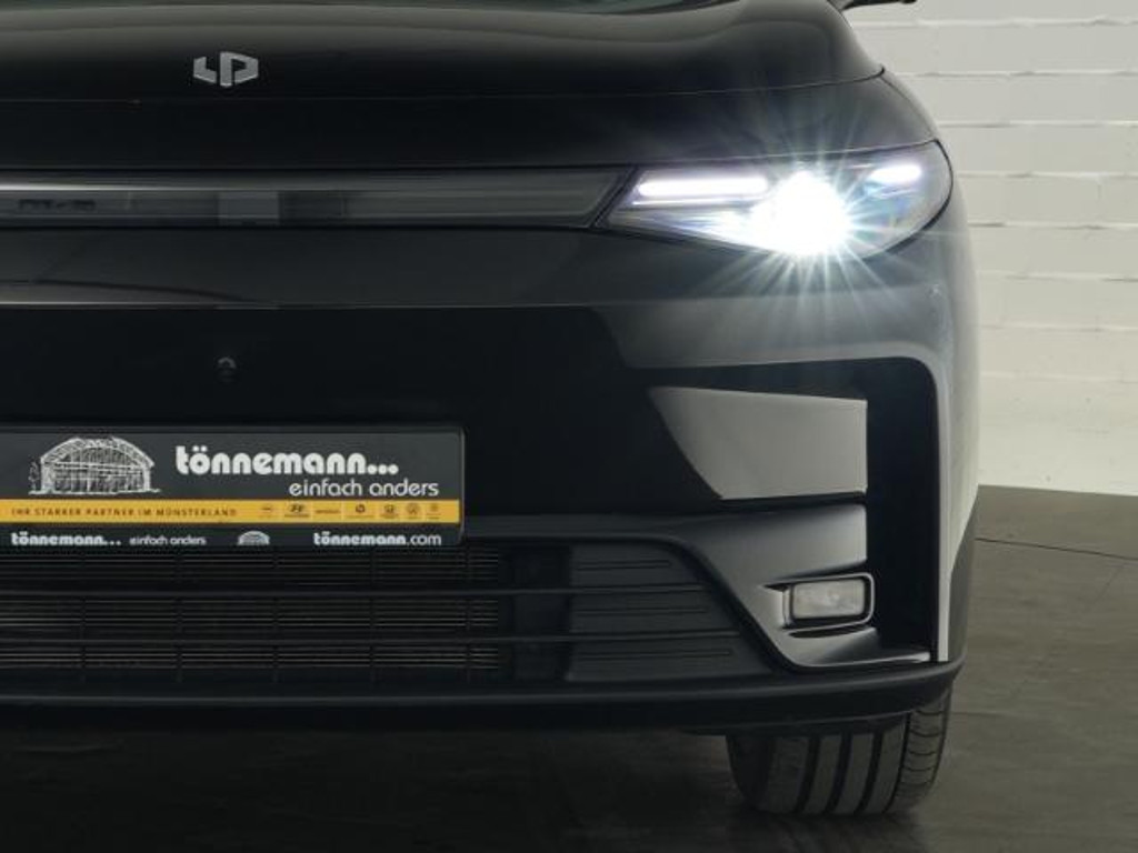 Leapmotor C10