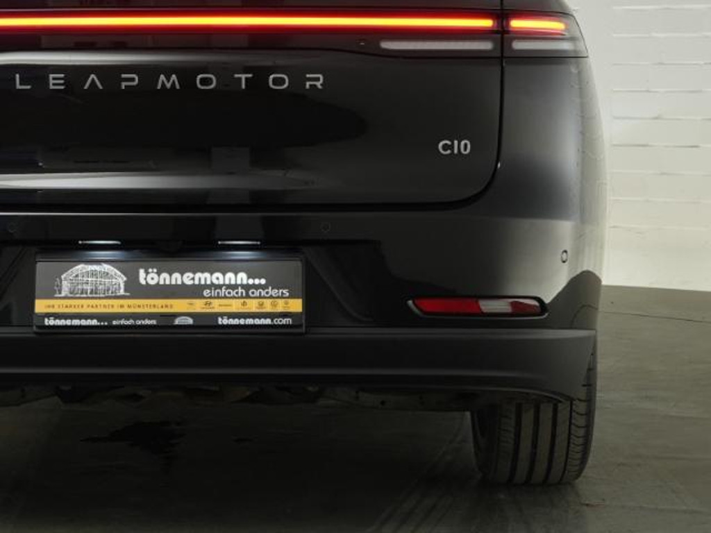 Leapmotor C10