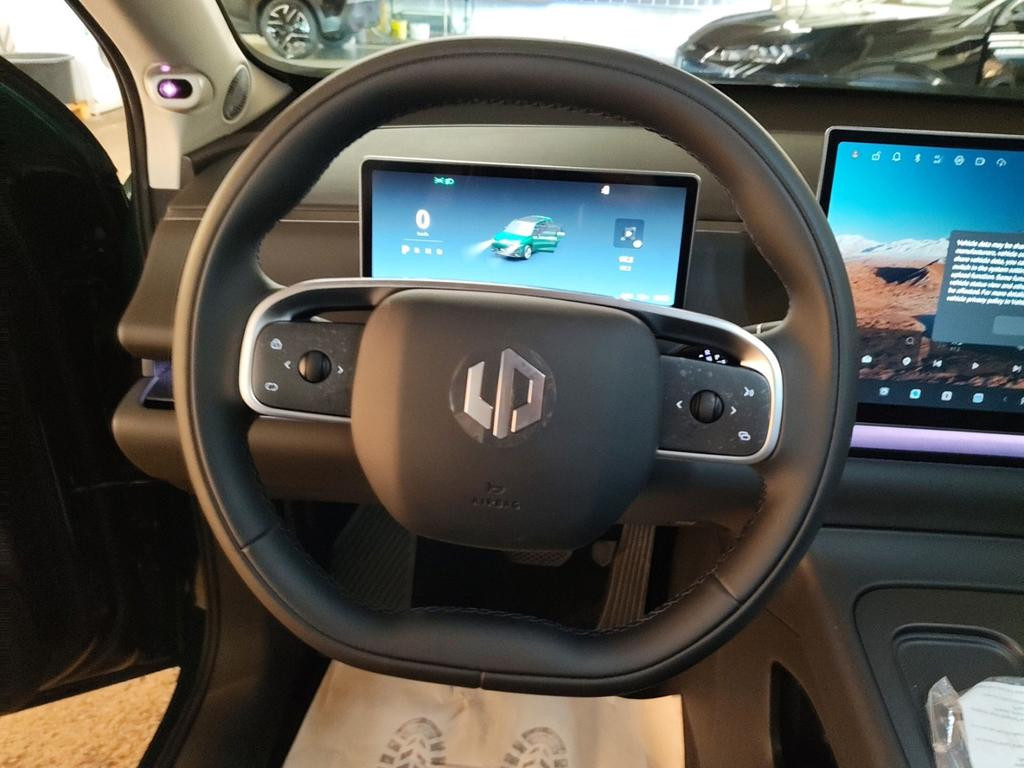 Leapmotor C10