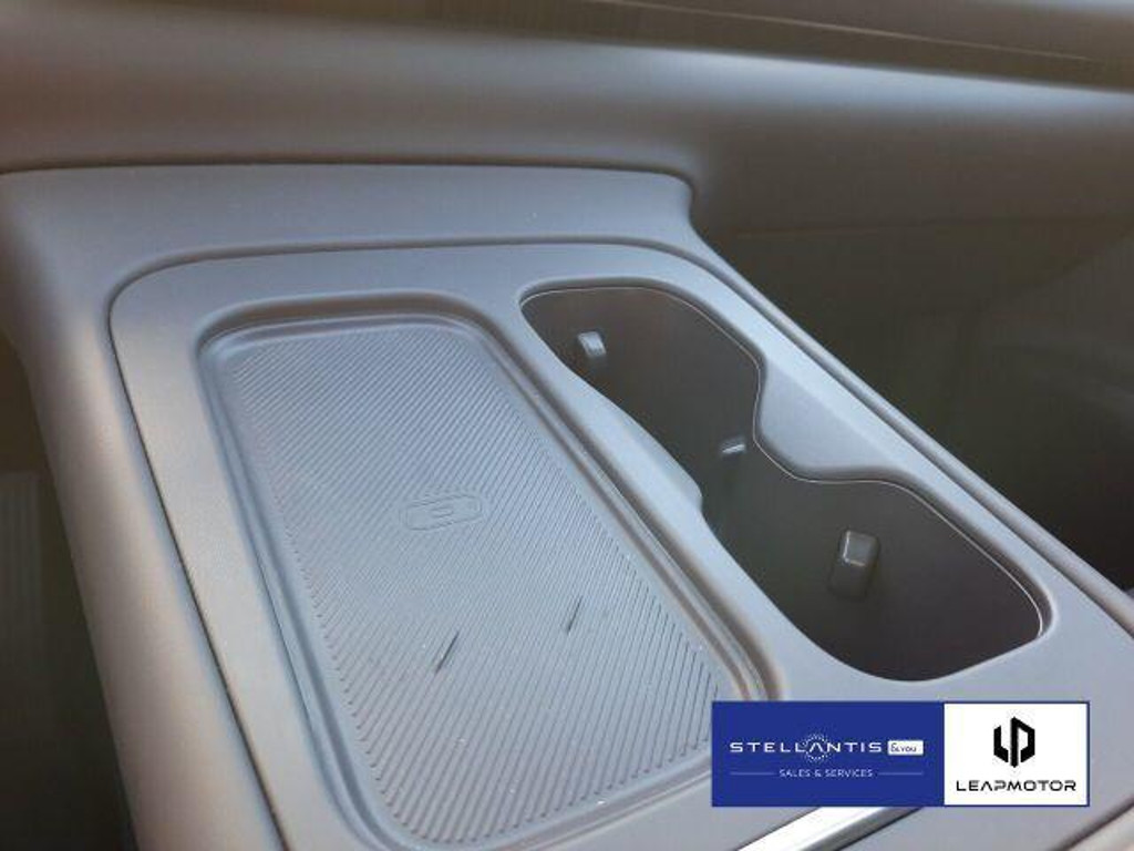 Leapmotor C10