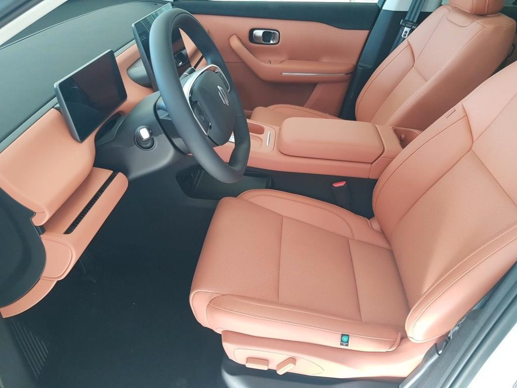Leapmotor C10