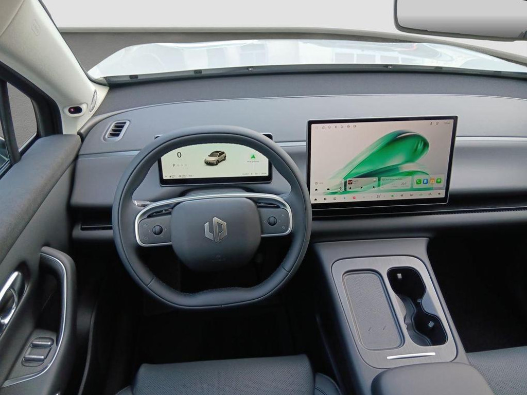 Leapmotor C10
