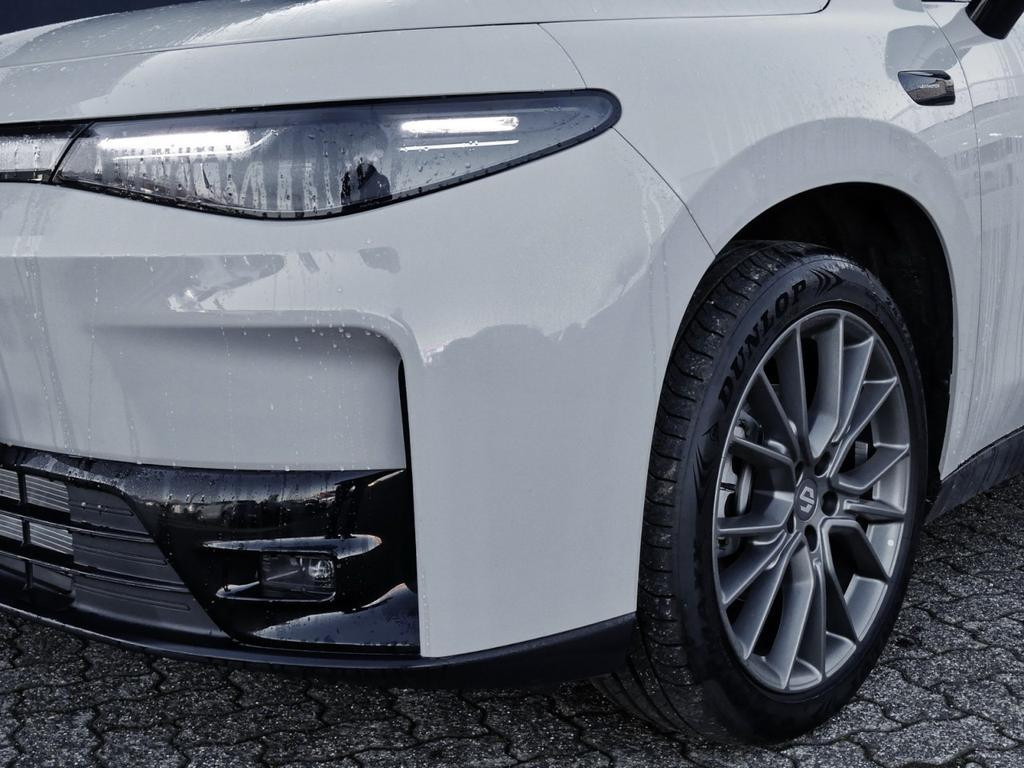 Leapmotor C10