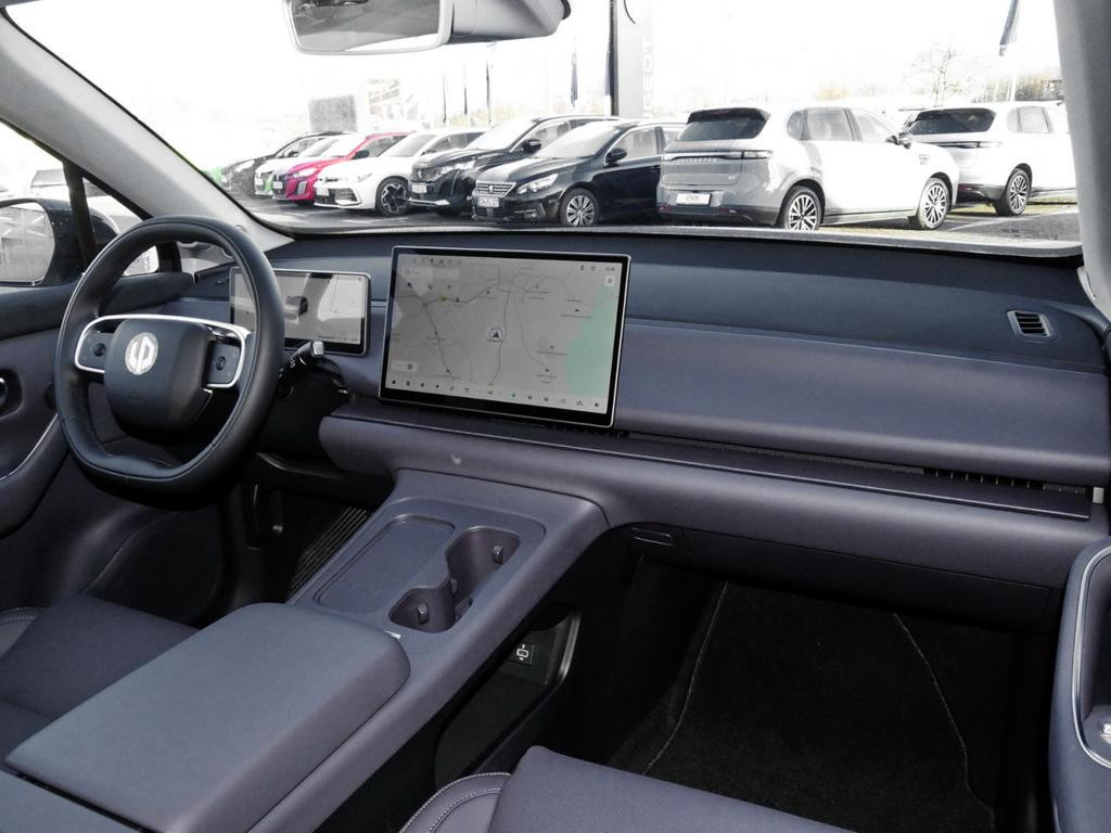 Leapmotor C10