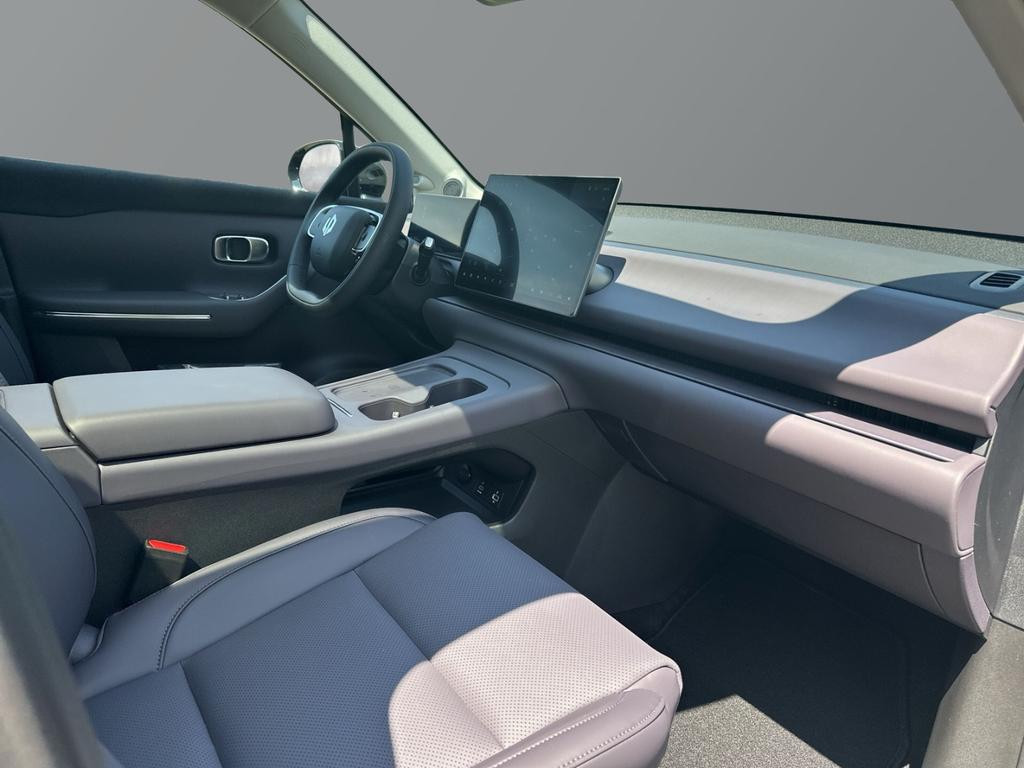 Leapmotor C10