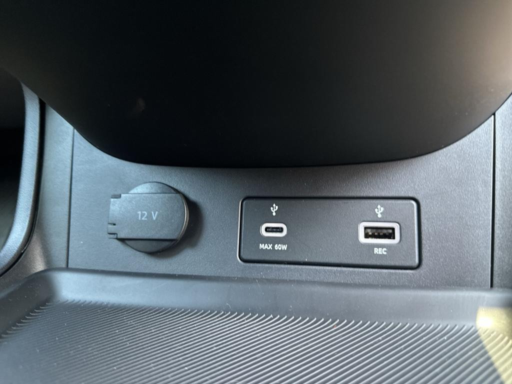 Leapmotor C10