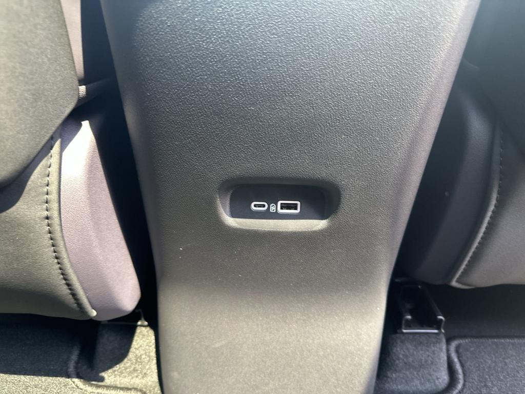 Leapmotor C10