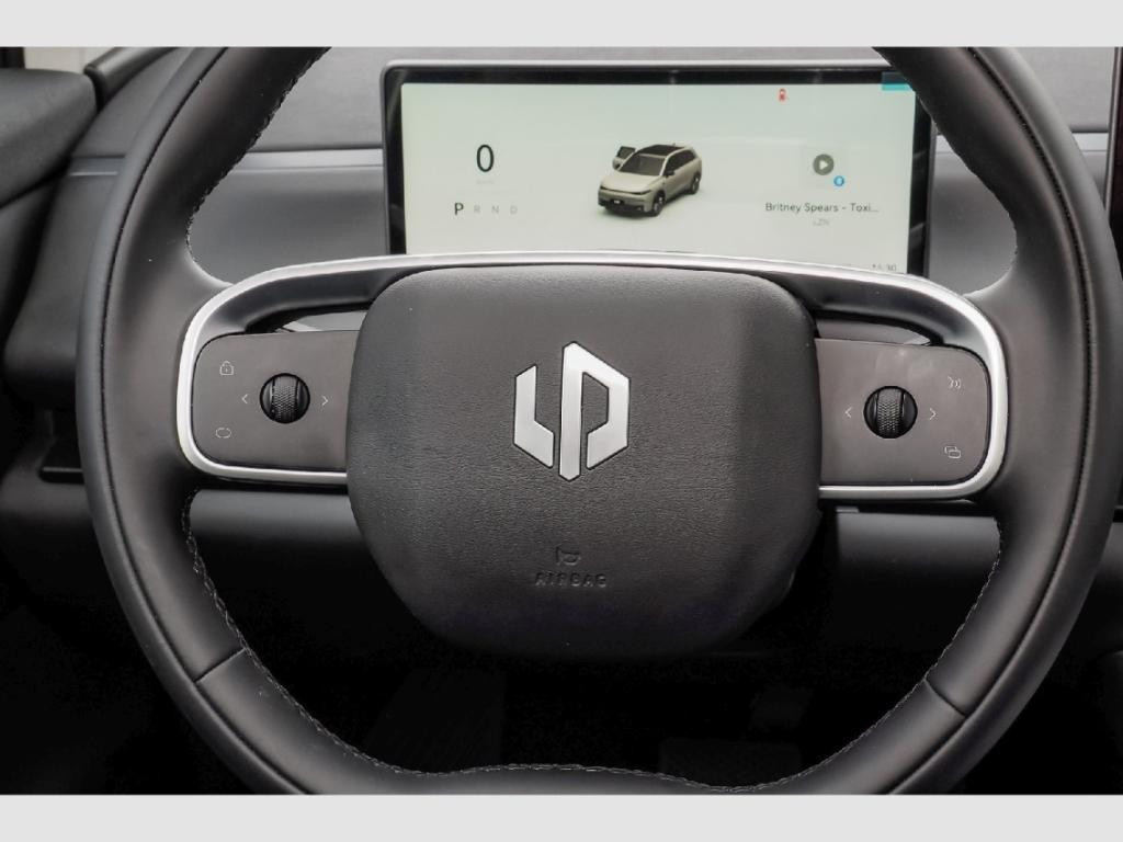 Leapmotor C10
