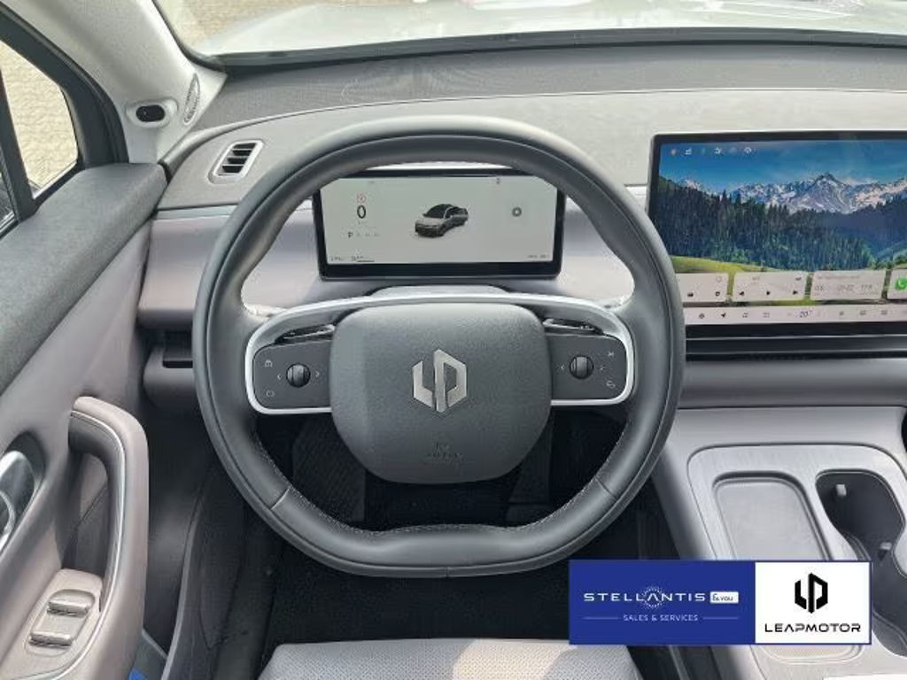 Leapmotor C10