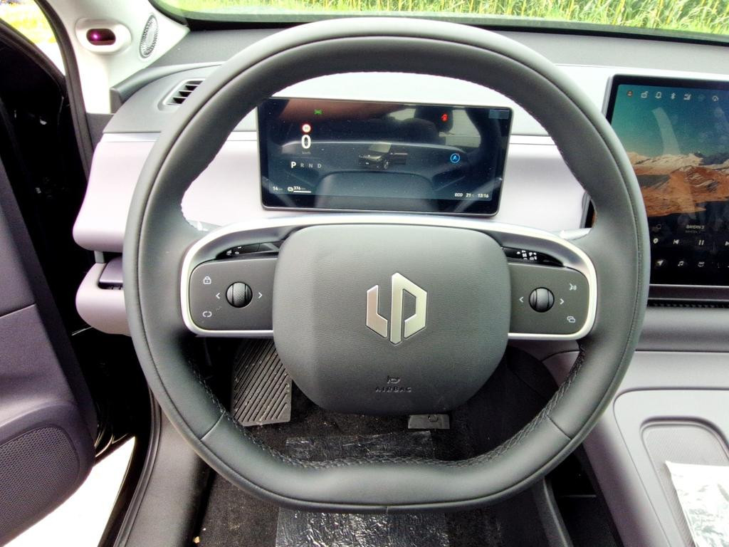 Leapmotor C10