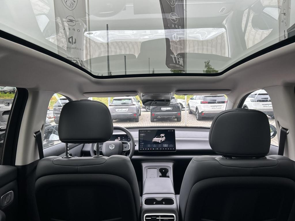 Leapmotor C10